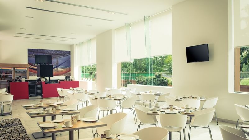 Interior of a dining area at Fiesta Inn Culiacan