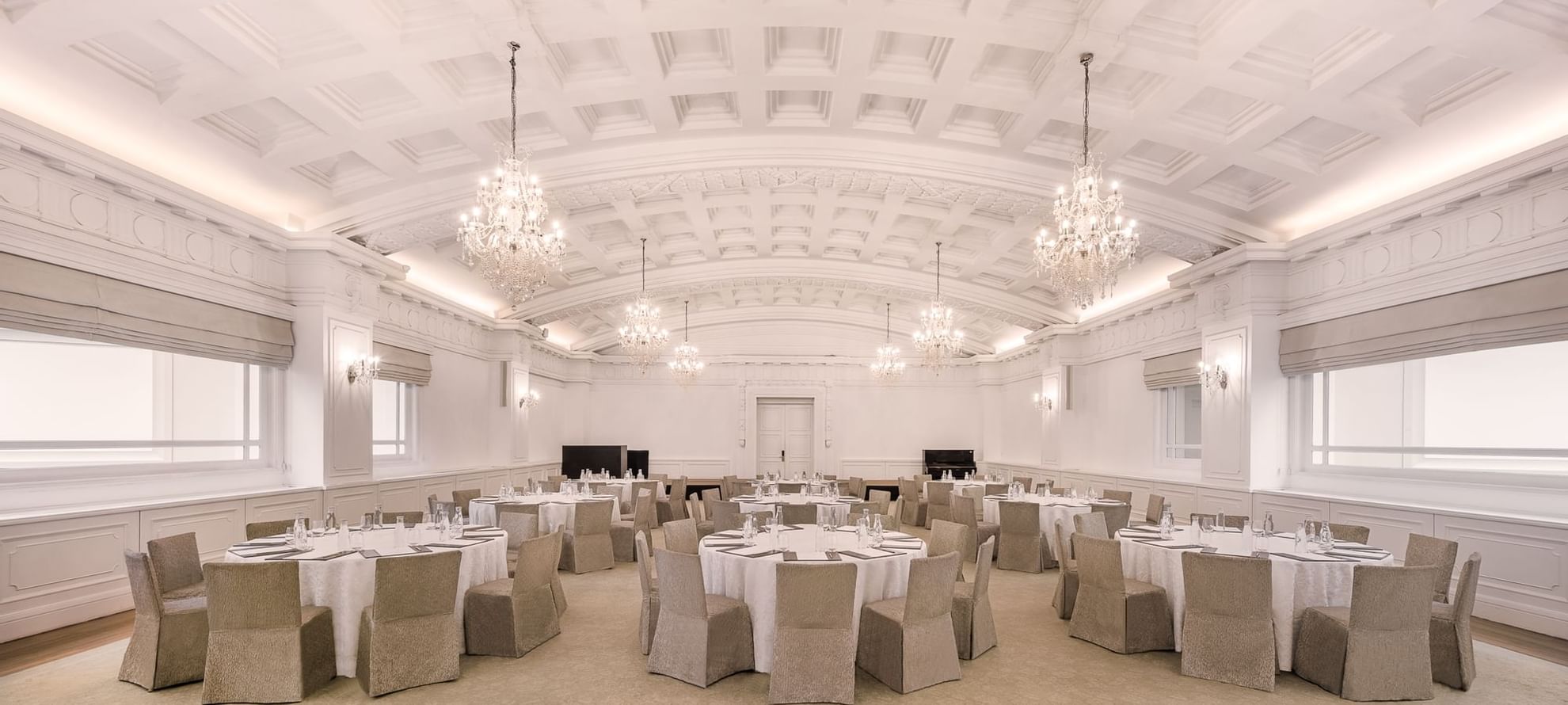 Banquets set-up in The Straits Room for an Event at Fullerton Singapore