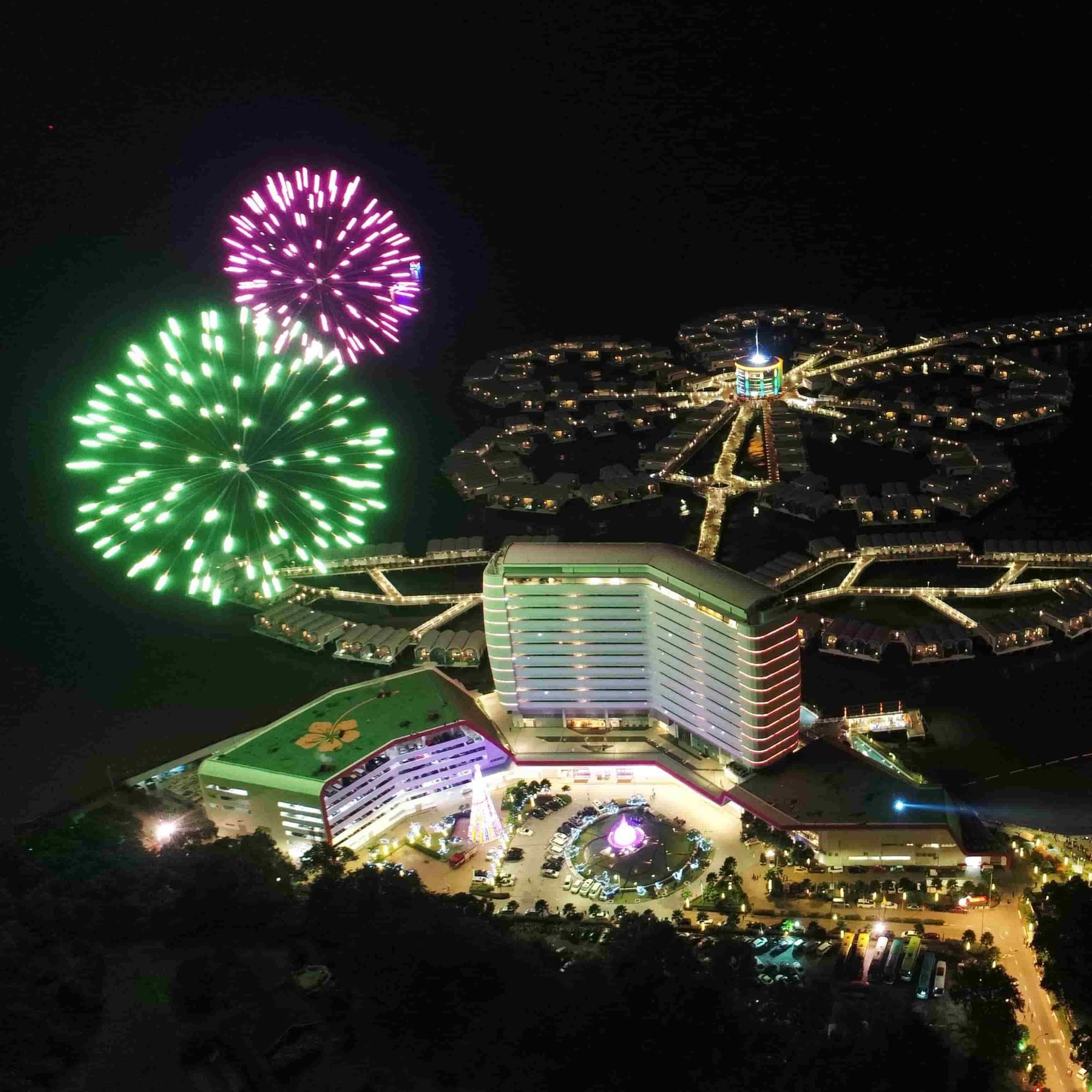 News 2018 - New Year's Eve Countdown Fireworks | Lexis Hibiscus® Port Dickson