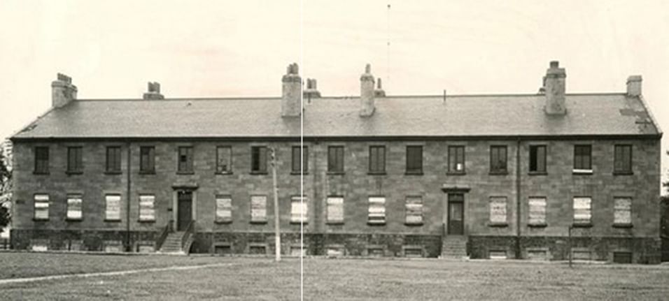 Image vintage en noir et blanc de Stanley Barracks, avec les événements d'Halloween à l'hôtel X de Toronto