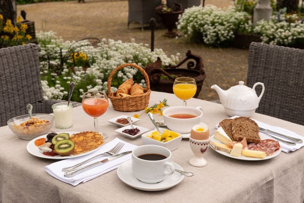 Breakfast in Outdoors Terrace at Hotel Domaine de Beaupre