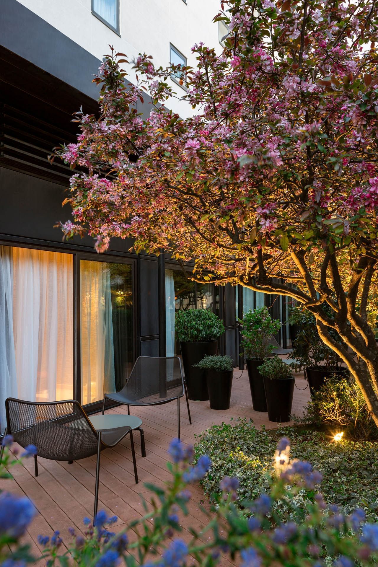 Table sur la terrasse de la Suite, Oceania Paris Porte de Versailles