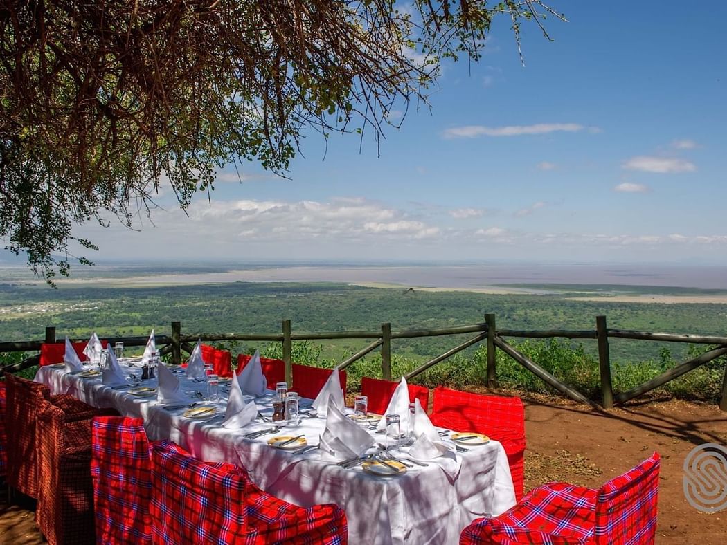 Bush lunch at Lake Manyara Serena Safari Lodge
