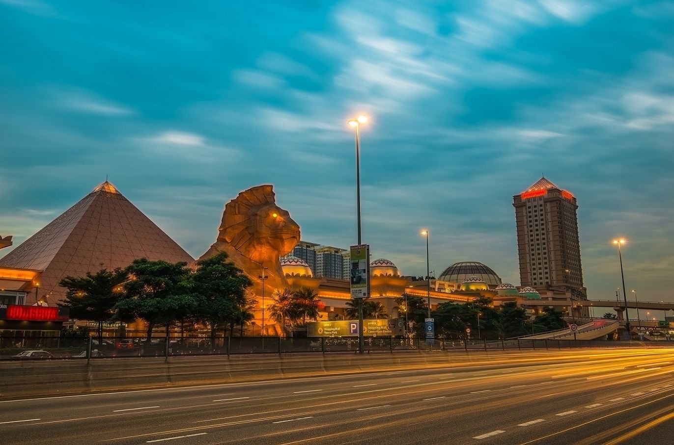 Exterior view of Sunway Pyramid Mall near Sunway Hotel Pyramid