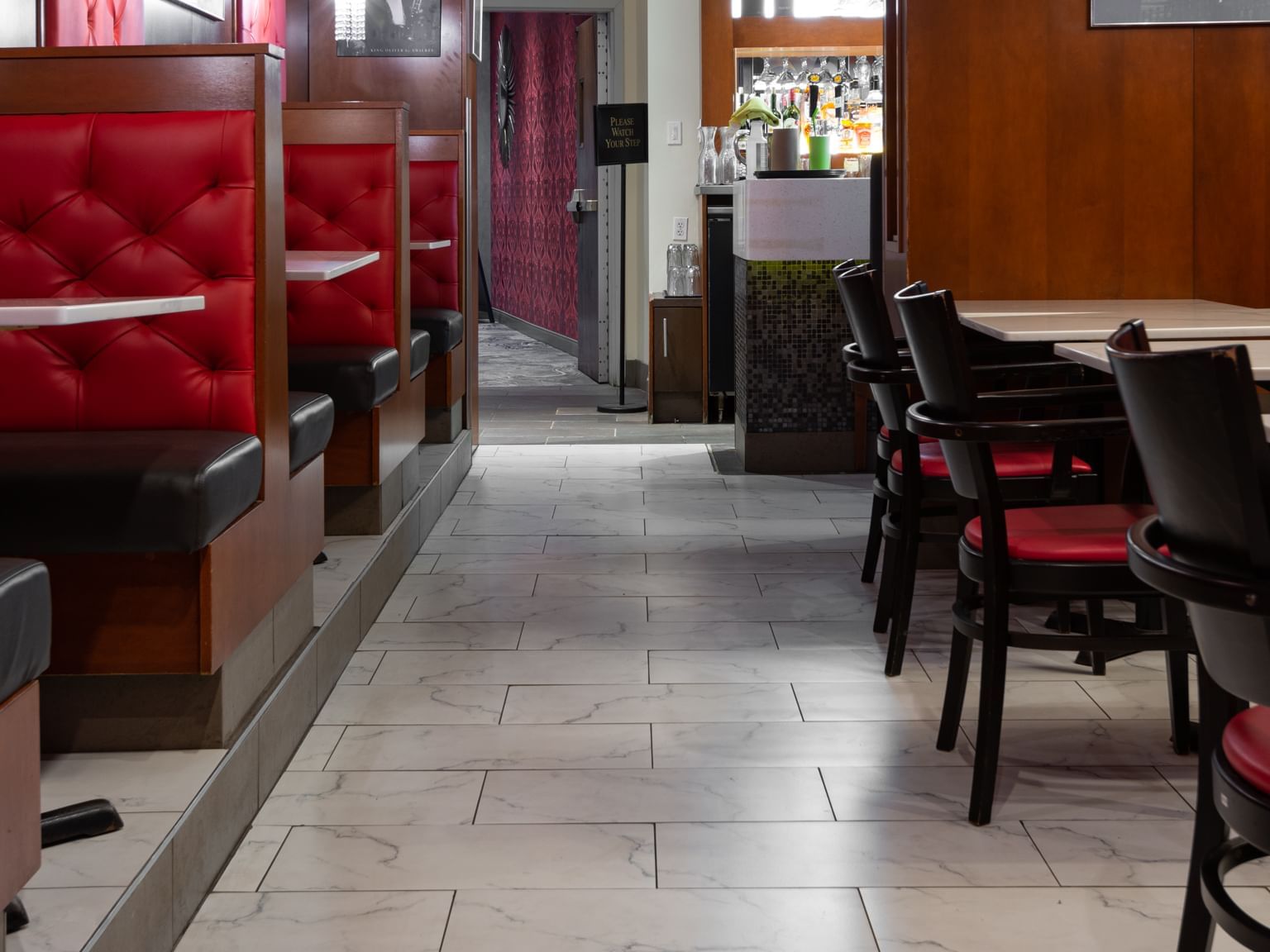 Envie Restaurant Interior