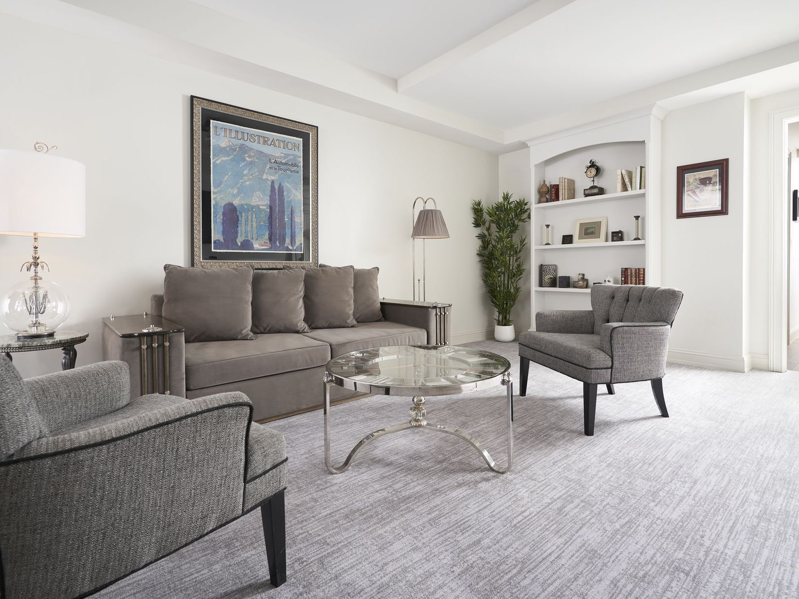 Lounge chairs in the Executive Suite Livingroom at Ivey's Hotel