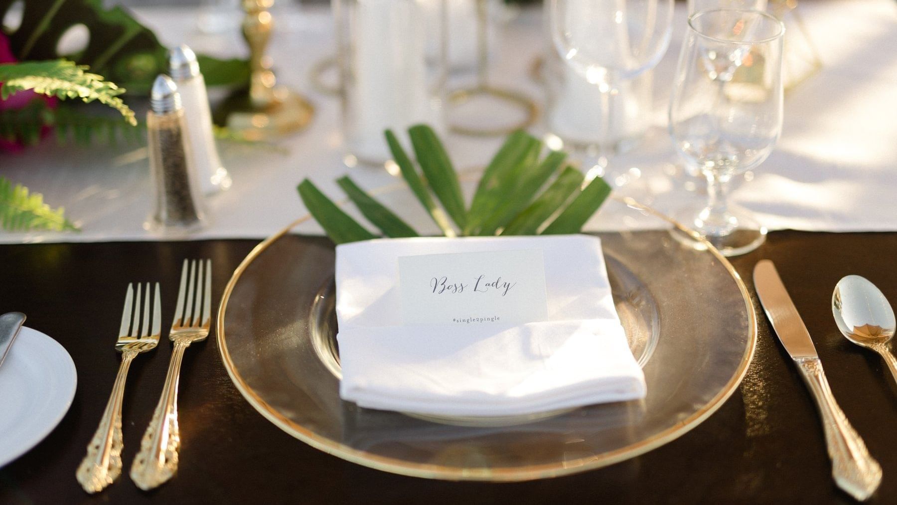 Close-up on wedding table utensils at Fiesta Americana Reforma