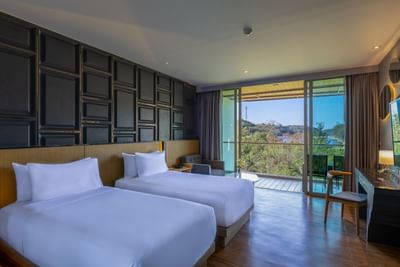 Deluxe Pool View Lagoon