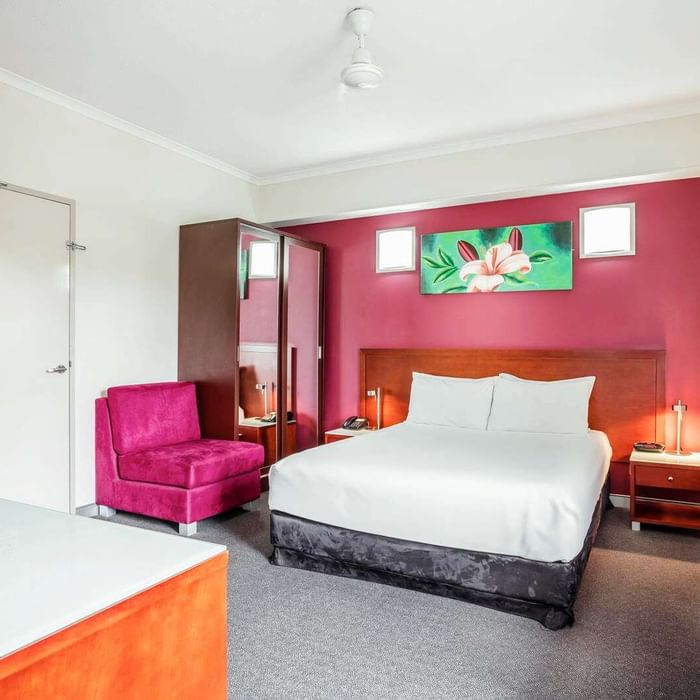 Interior of the Standard Queen Room at Darwin Airport Hotels