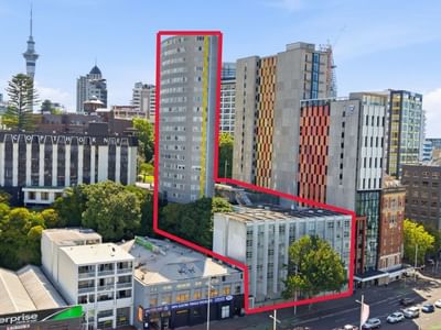 Cityscape with prominent buildings and highlighted red rectangle indicating Student Living Auckland Anzac.