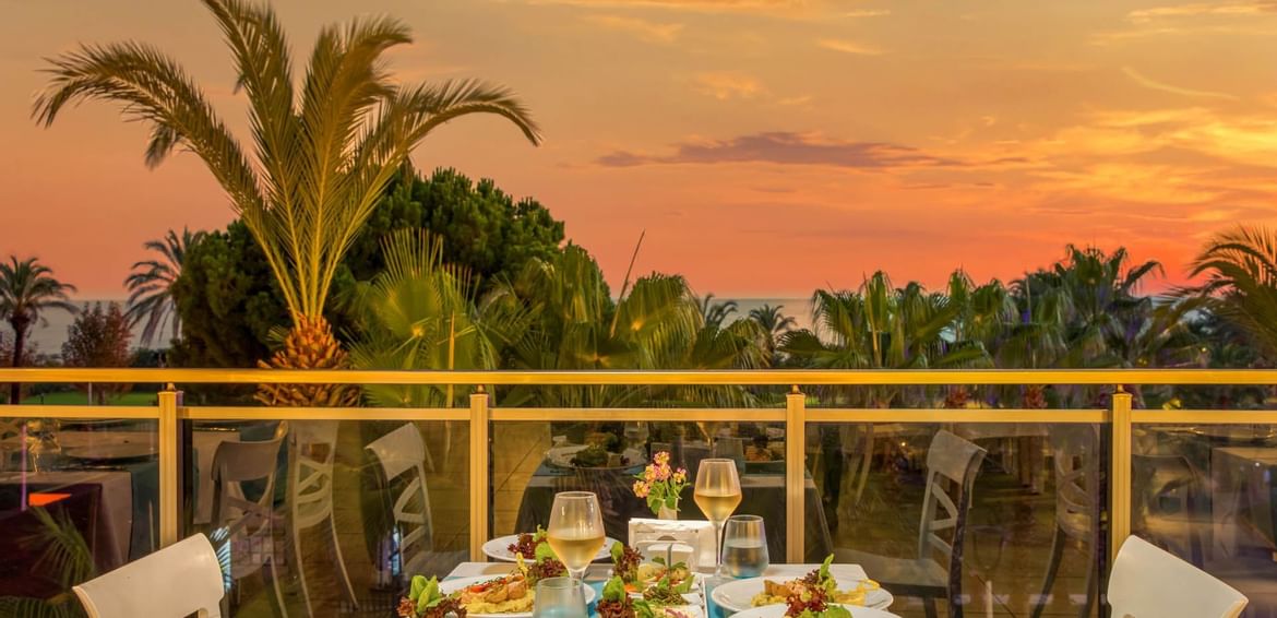 Specialty Restaurants