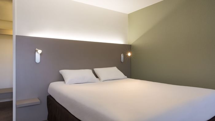 Interior of the Double bedroom at Hotel Annecy Aeroport
