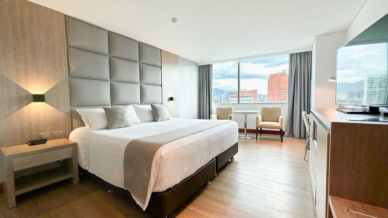 Hotel San Fernando Plaza — Suite | Hotel Only, Oct 8–13 – Image 2