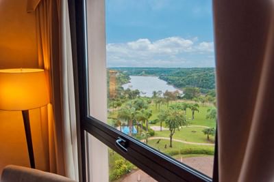 vista al rio de puerto iguazu desde habitacion