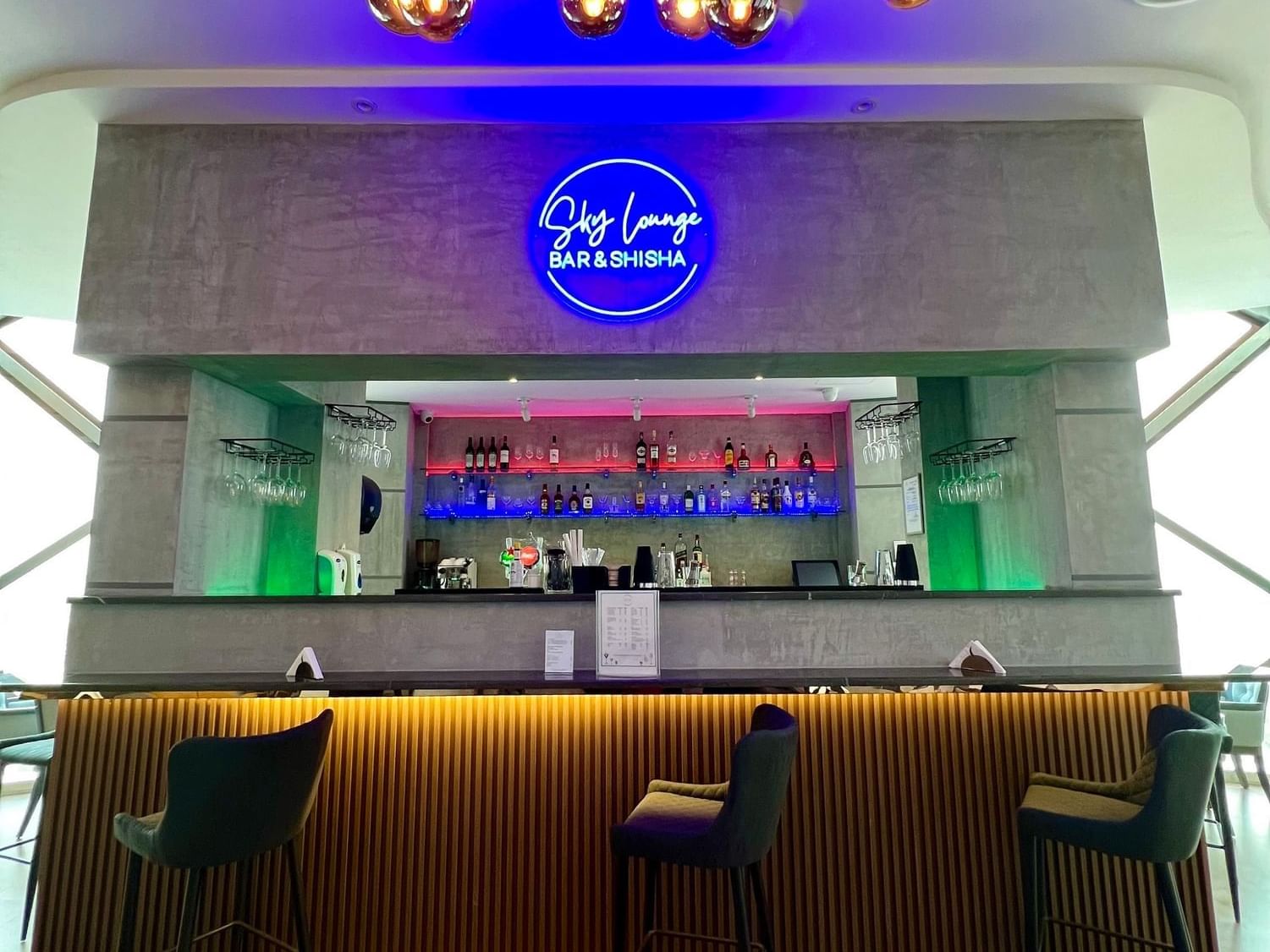 Bar counter in Sky Lounge Bar & Shisha at City Seasons Towers