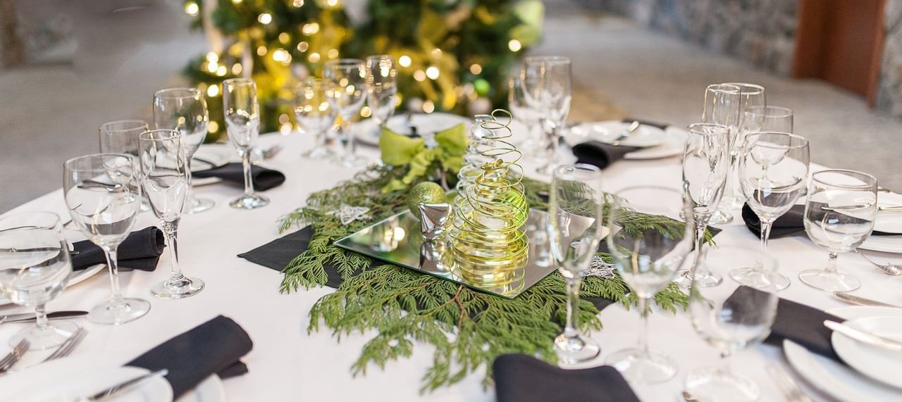 Coast Canmore Hotel & Conference Centre - Banquet Table Centerpiece
