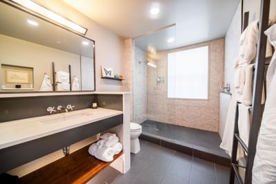 Bathroom vanity in King Junior Suite Balcony at Hotel Weyanoke