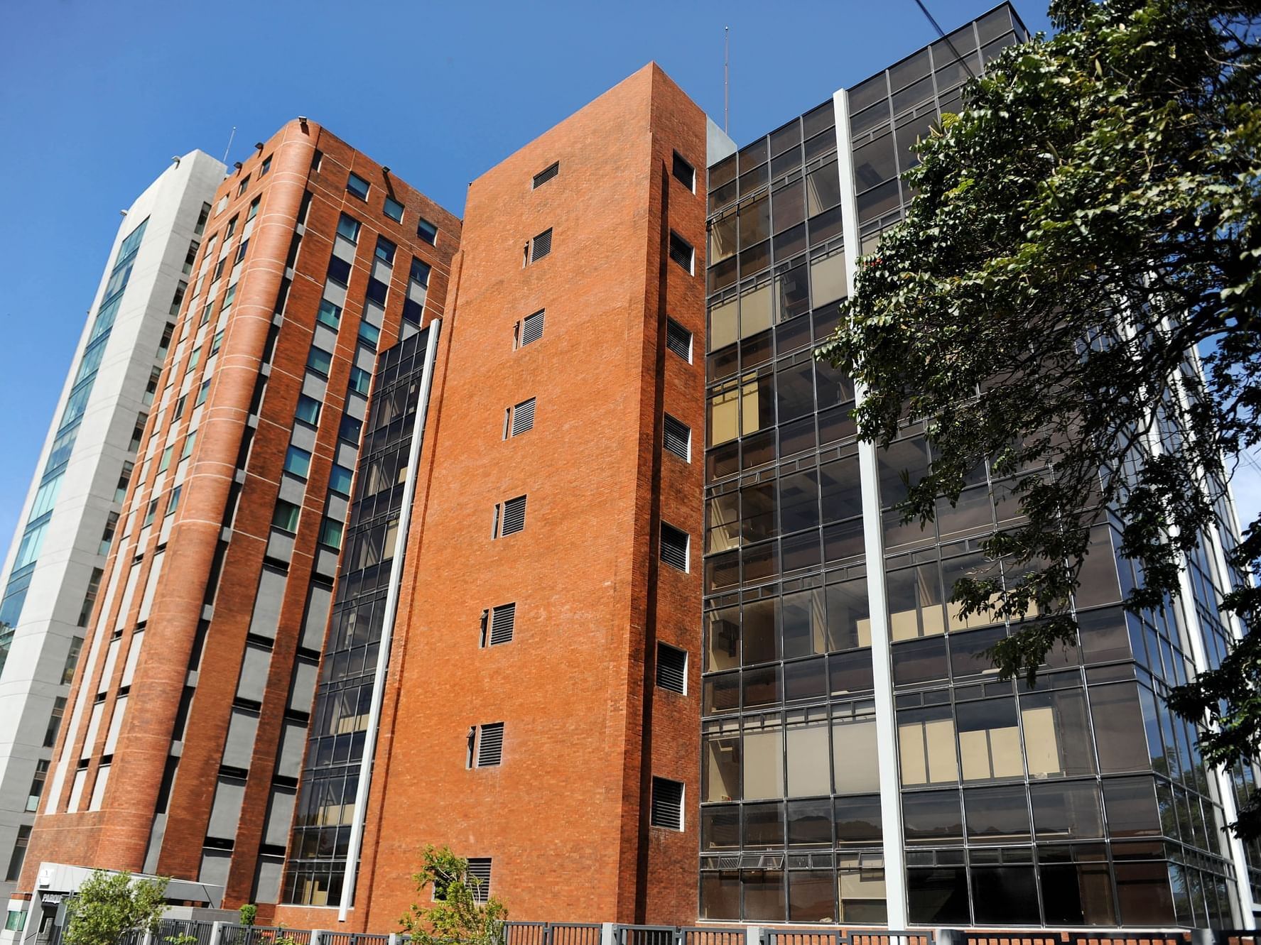 Exterior view of Centro Corporativo Internacional Torre C near D Sabana Hotel, hotels in San Jose Costa Rica