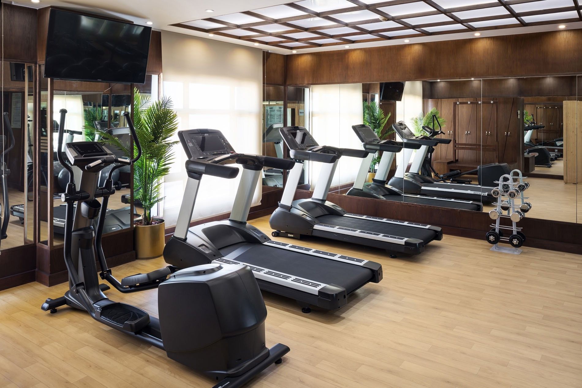 Services & Amenities