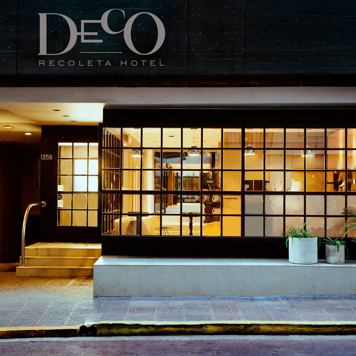A Front Exterior view of Deco Recoleta Hotel