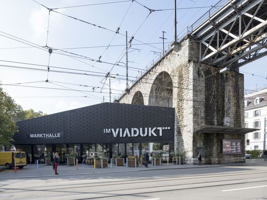 The exterior of VIADUKT Grocery store near Sternen Oerlikon