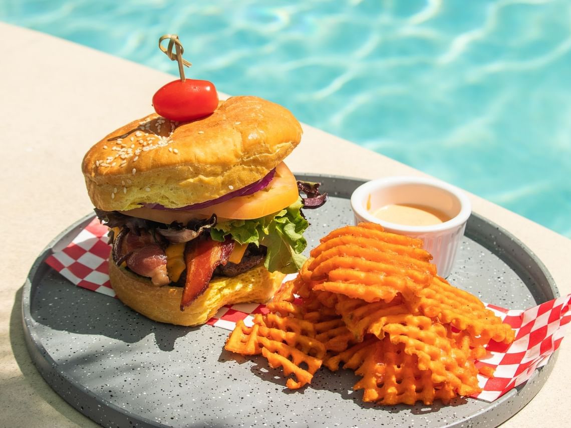 Pelican Beachfront Grill Rincon Beach Resort