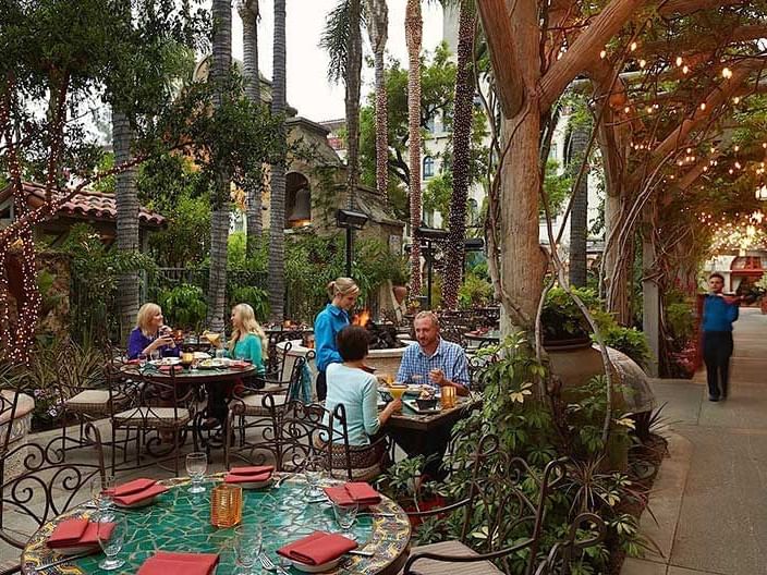 People dining outdoor at Mission Inn Riverside