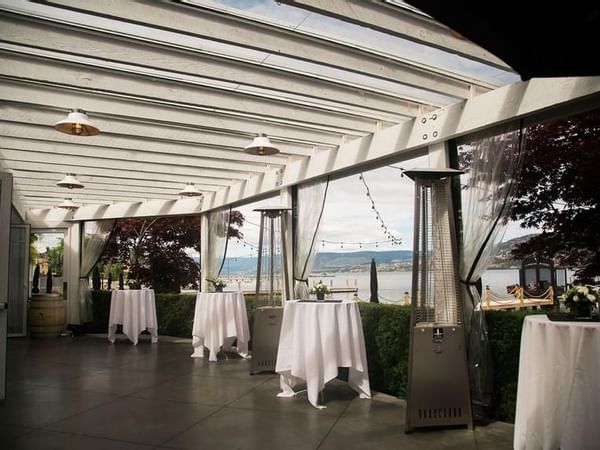 Sunroom terrace with a lake view at Hotel Eldorado