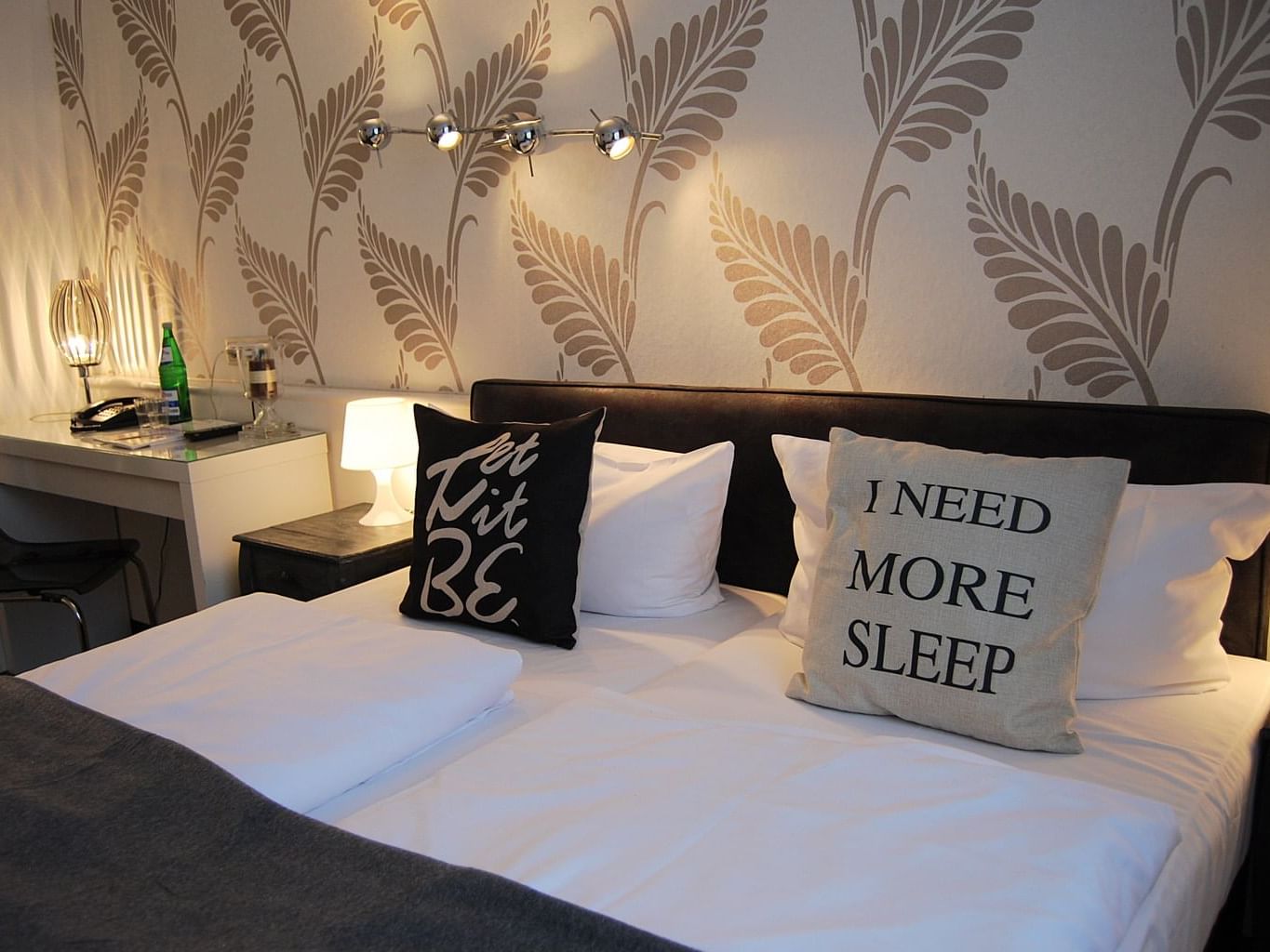 Room with one bed at Rheinland Hotel Kollektion