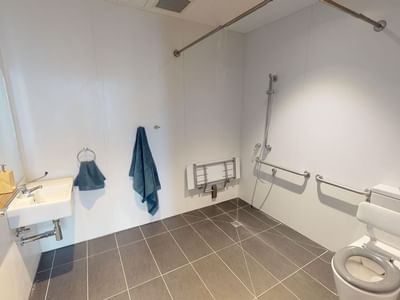 UniLodge Lincoln House Studio Accessible Apartment