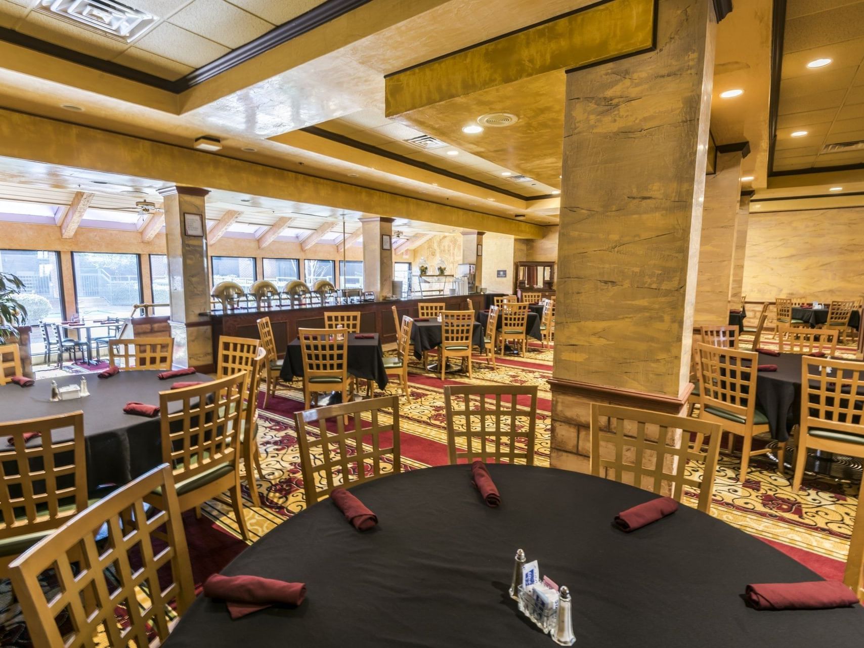 Interior of Windsor restuarant at MCM Elegante Suites