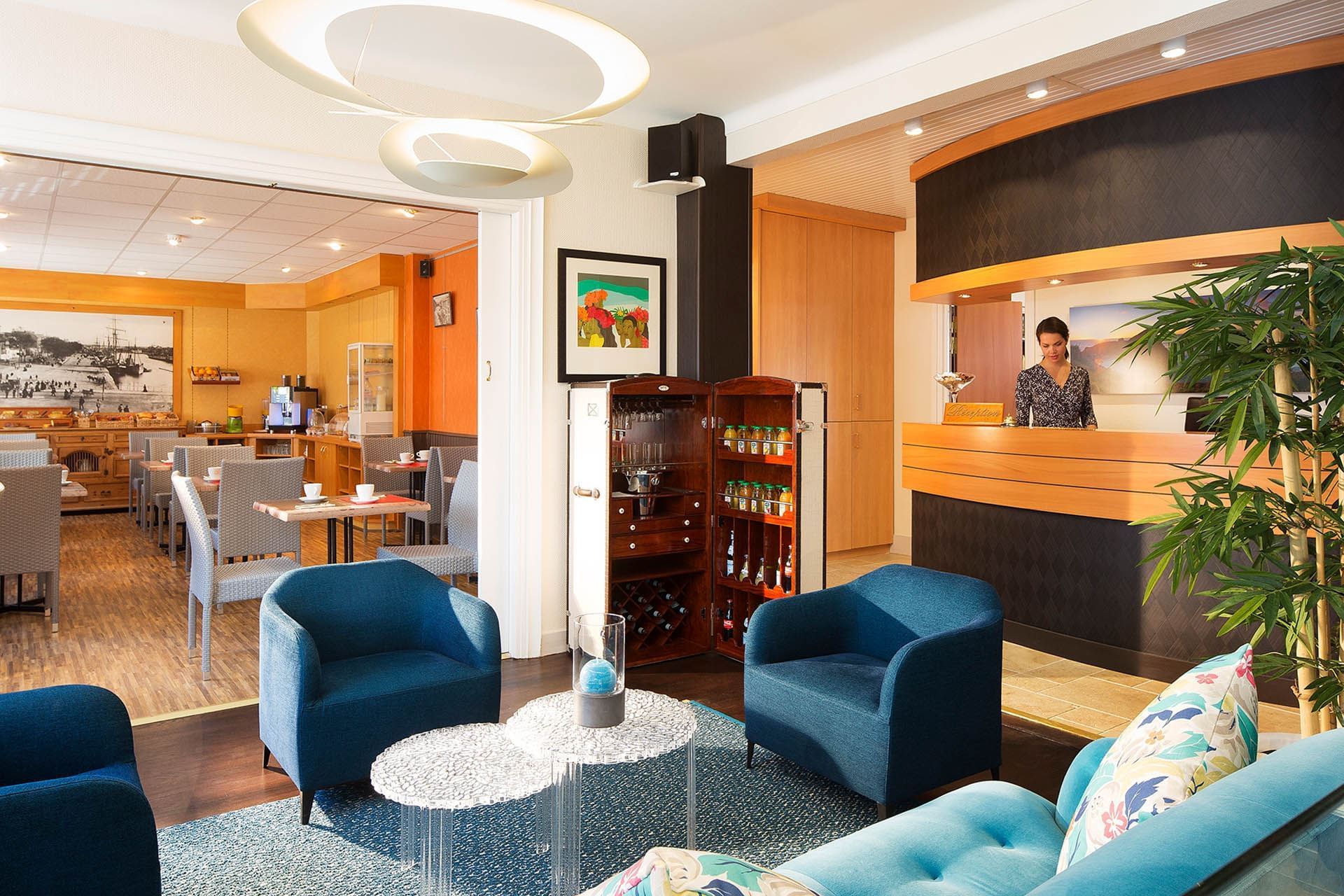 Espace salon du hall à Escale Oceania Lorient