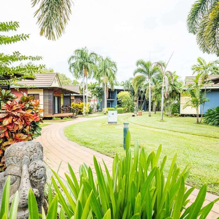 Hotel Garden with a stream at Darwin Airport Hotels