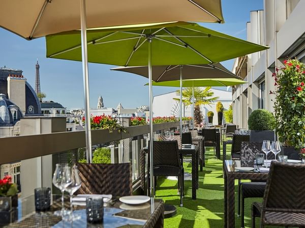 Terrasse du Restaurant Le W à Paris
