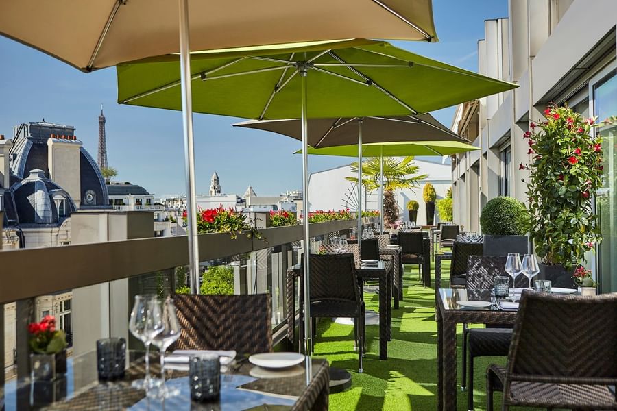 Terrasse du Restaurant Le W à Paris