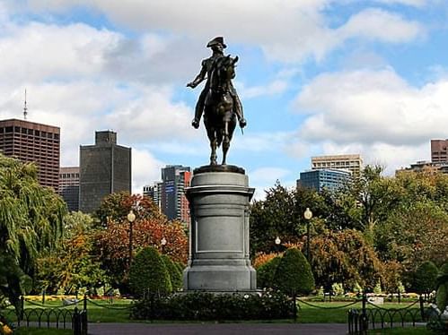 paul revere statue in boston