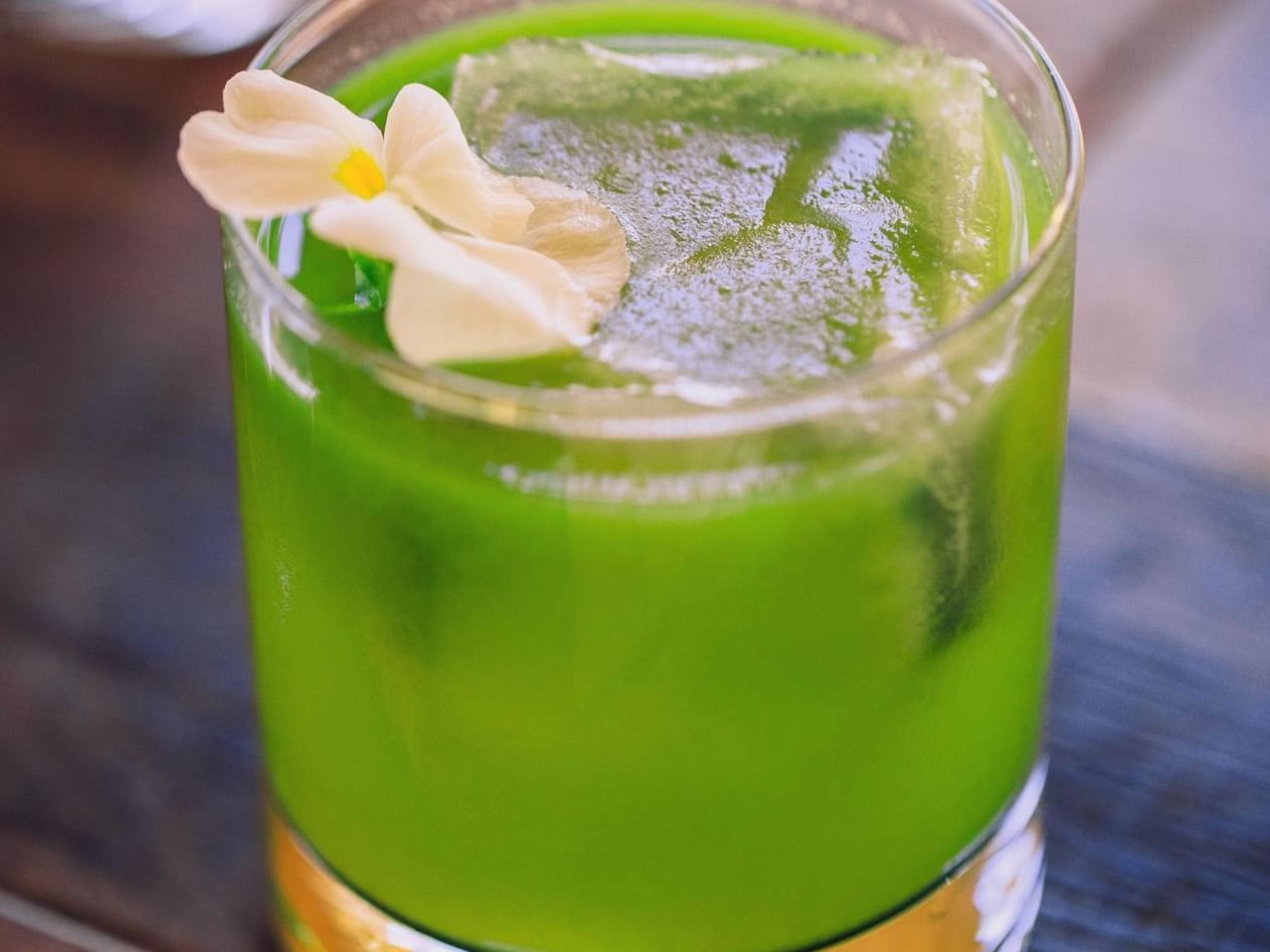 Glass with Green Ocean cocktail