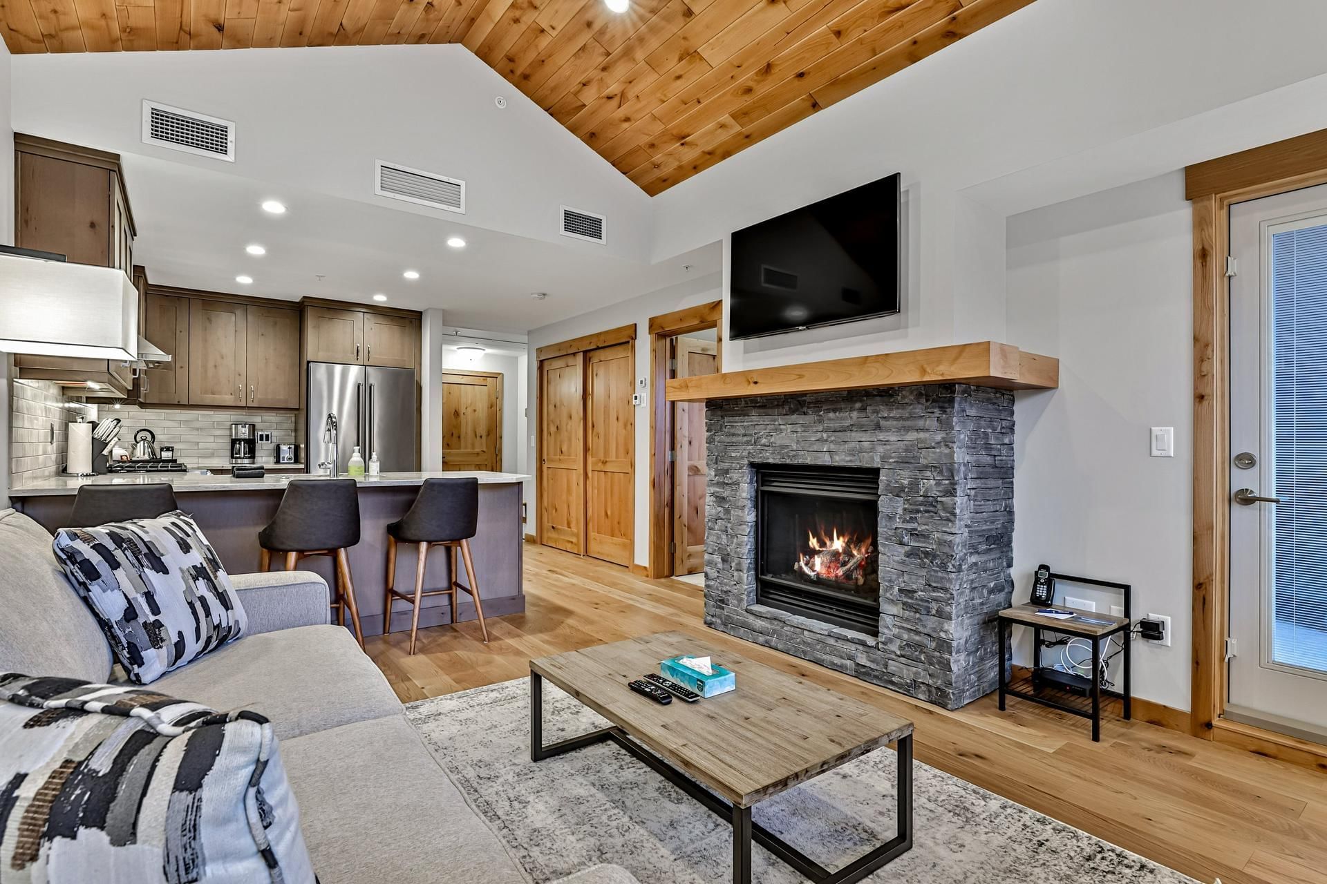 One Bedroom Elevated Condos | Spring Creek Vacations