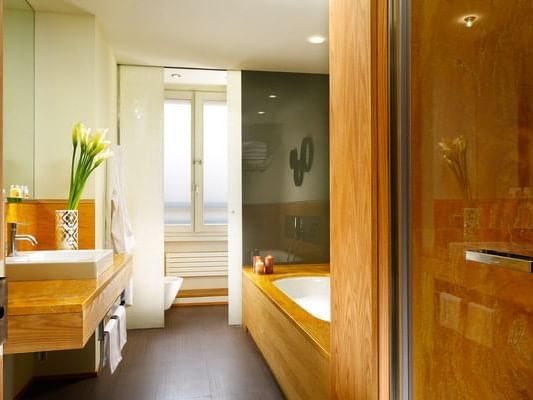 Bathtub in the Bathroom in Classic Suite at Rome Luxury Suites