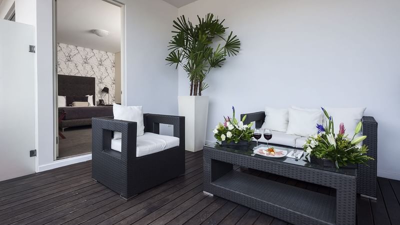 Interior of the Lobby area at Gamma Morelia Beló