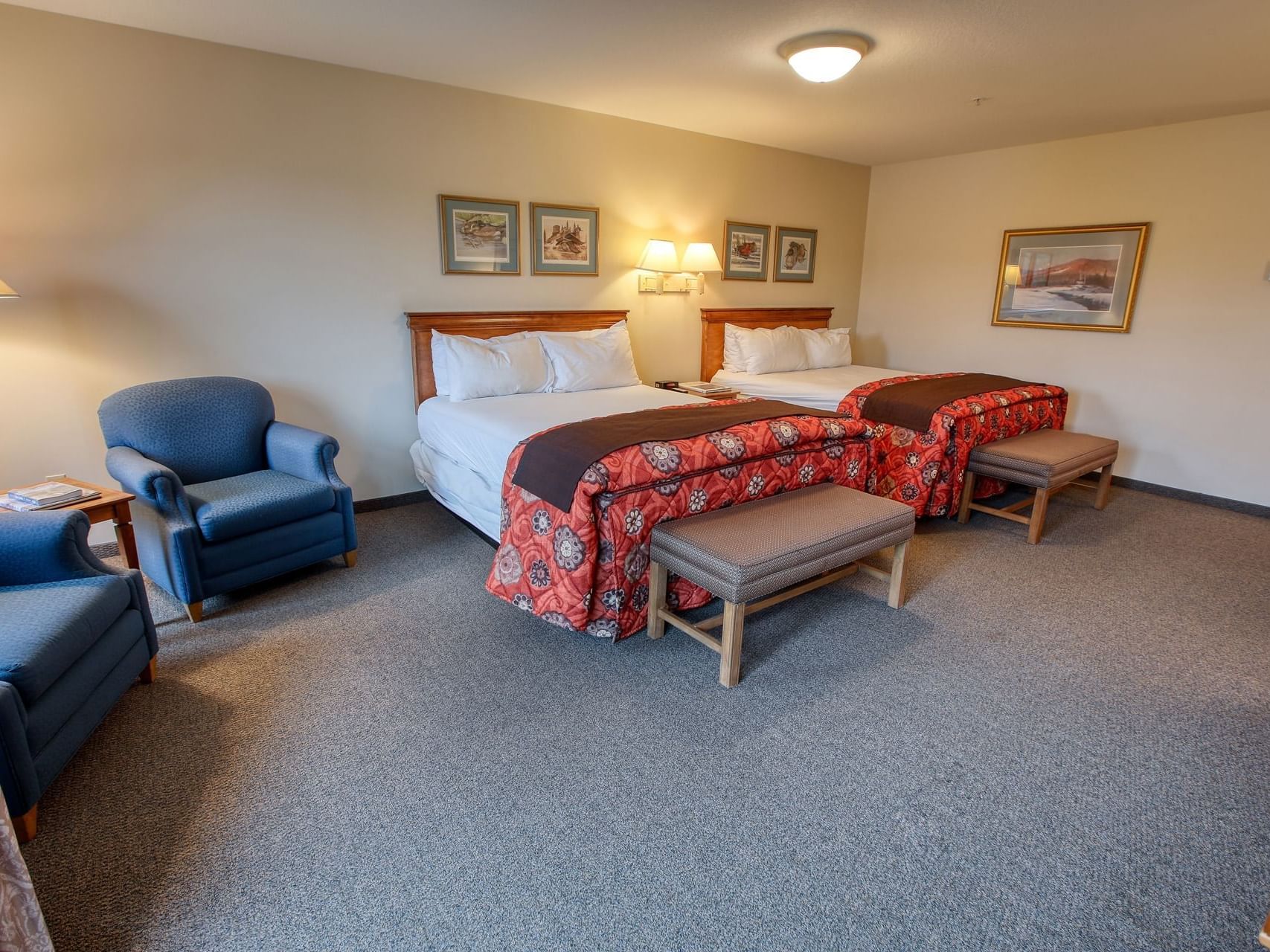 Bed area view of Deluxe corner room at Bear Lodge 