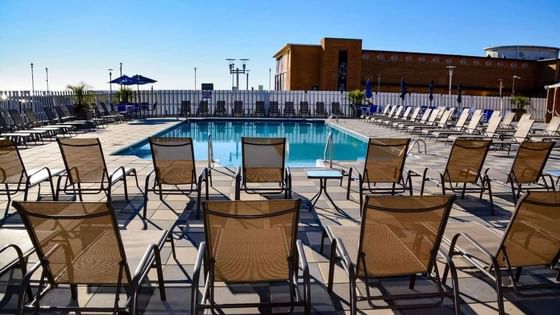 Outdoor Pool Amenities at Berkeley Oceanfront Hotel