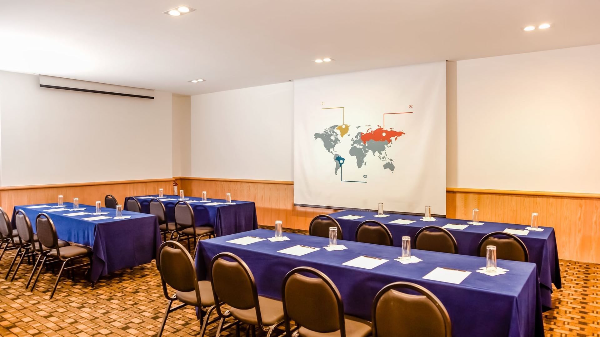 68602897_Meeting Room_5616x3744_result