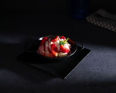 Close-up of a dessert served at Amsterdam Manor Resort