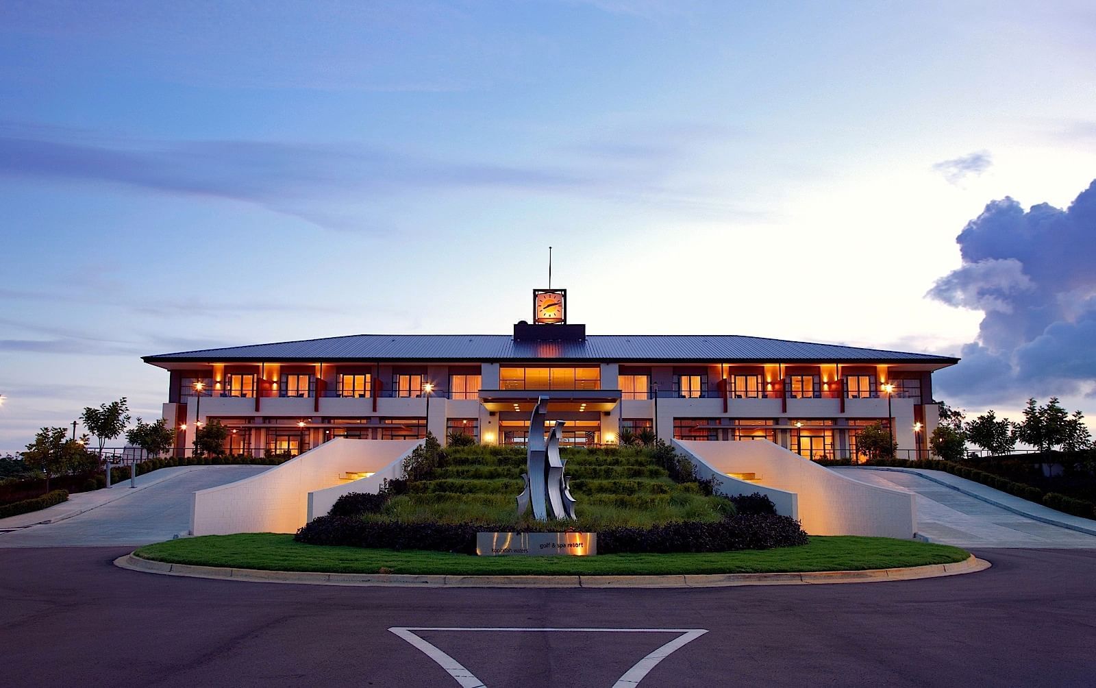 Exterior view of Mercure Kooindah Waters