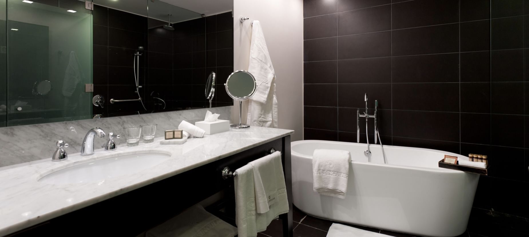 Bathroom with Bathtub in a room at The Singular Patagonia