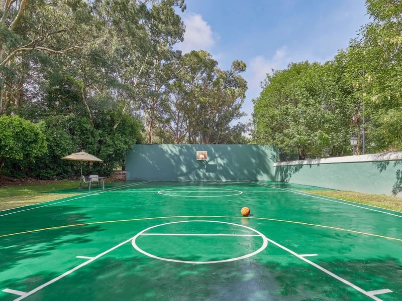 An outdoor Basketball court at La Colección Resorts