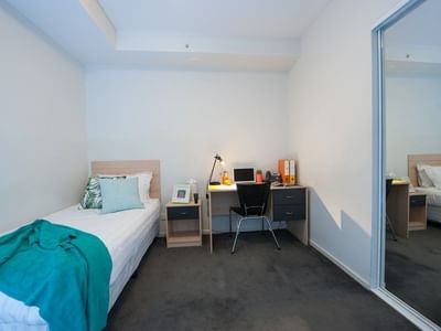 2 bedroom large apartment - bedroom