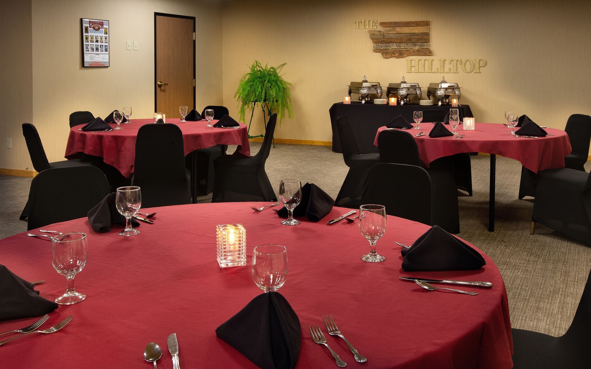 Coast Hilltop Inn - Meeting Room Legends(1)