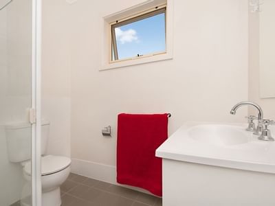 Student Living – Magill Accommodation with Bathroom